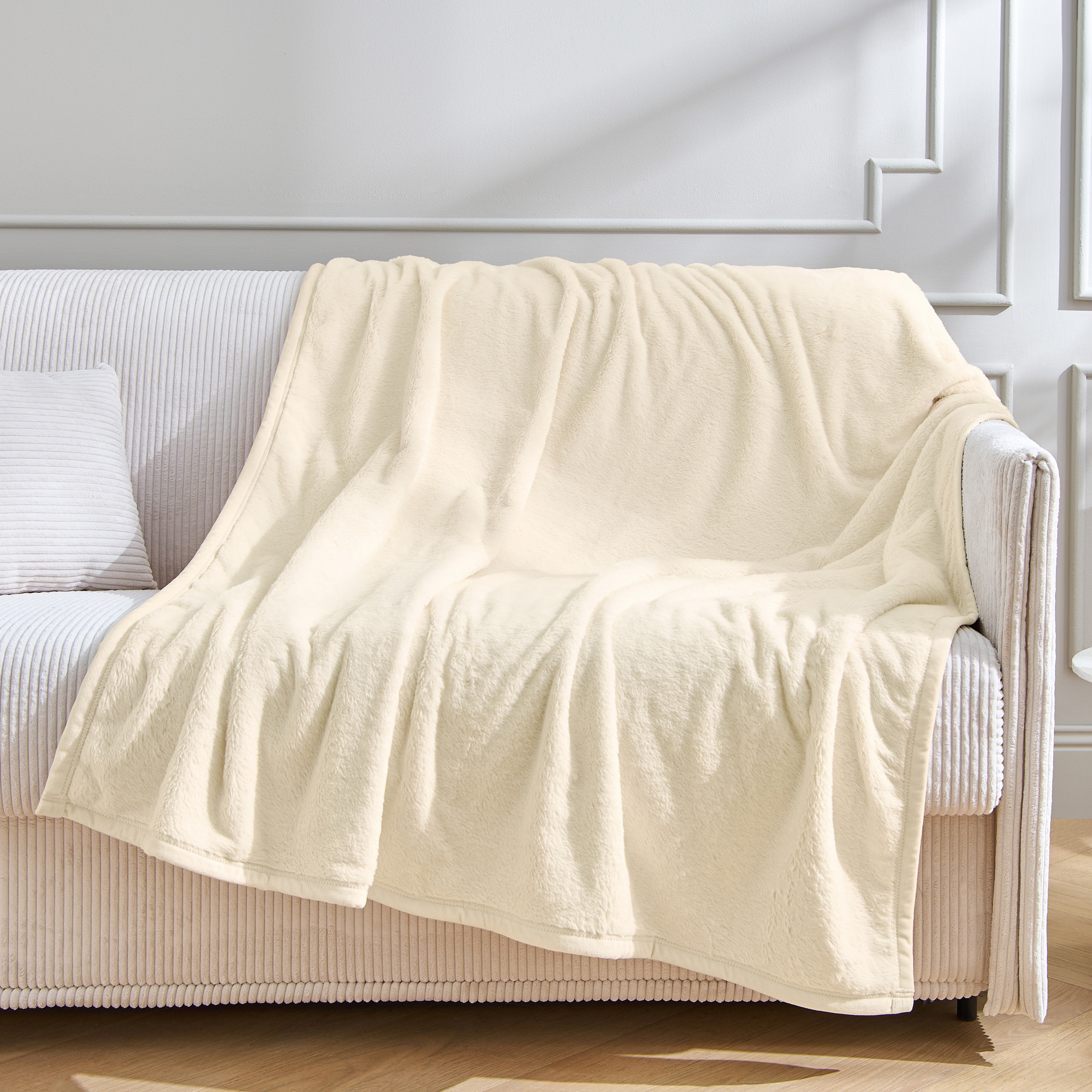 Tagesdecke Wohlfühlparadies  aus 100% Fleece