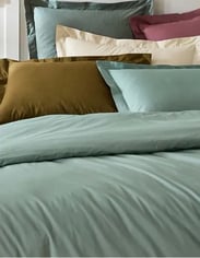L’art du linge au masculin - Linvosges