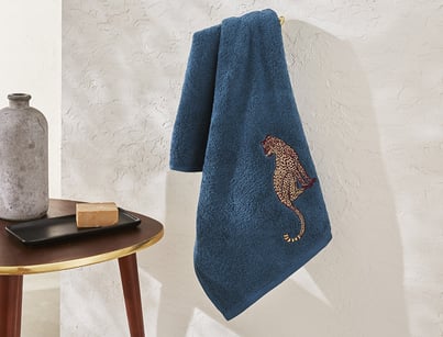 Roter Leopard