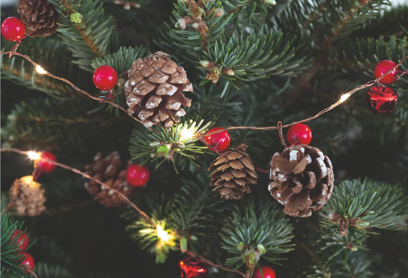 Arbre de Noël Lumineux 'Joie en Famille' en Cristal - Moment Ici