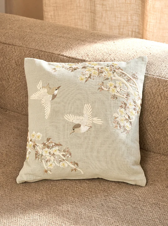 Coussin brodé Sérénité d'ailleurs - Linvosges