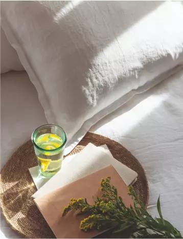 Rein weiße Heimtextilien aus Tradition