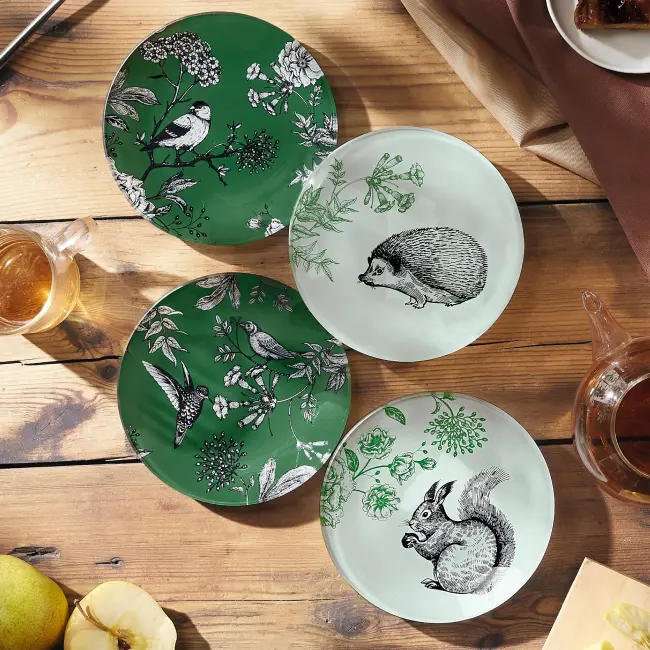 Les 4 assiettes offertes ou un cadeau surprise offert pour toute commande
