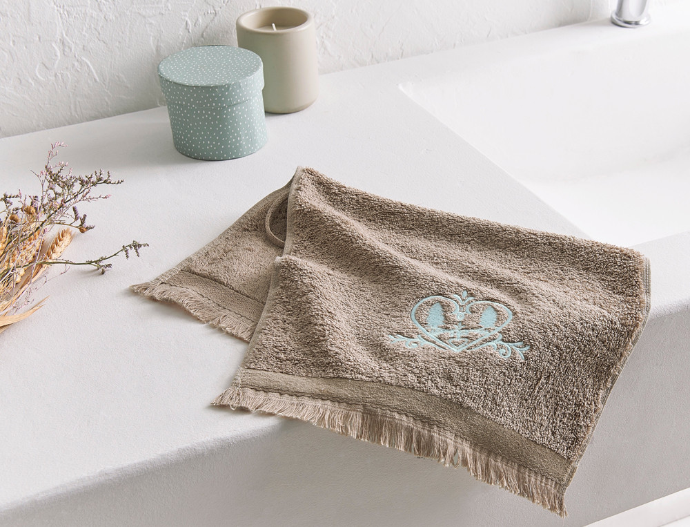 Froteeware mit Stickerei