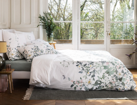 Perkal-Bettbezug mit Blumenmotiv Pflanzenkunde