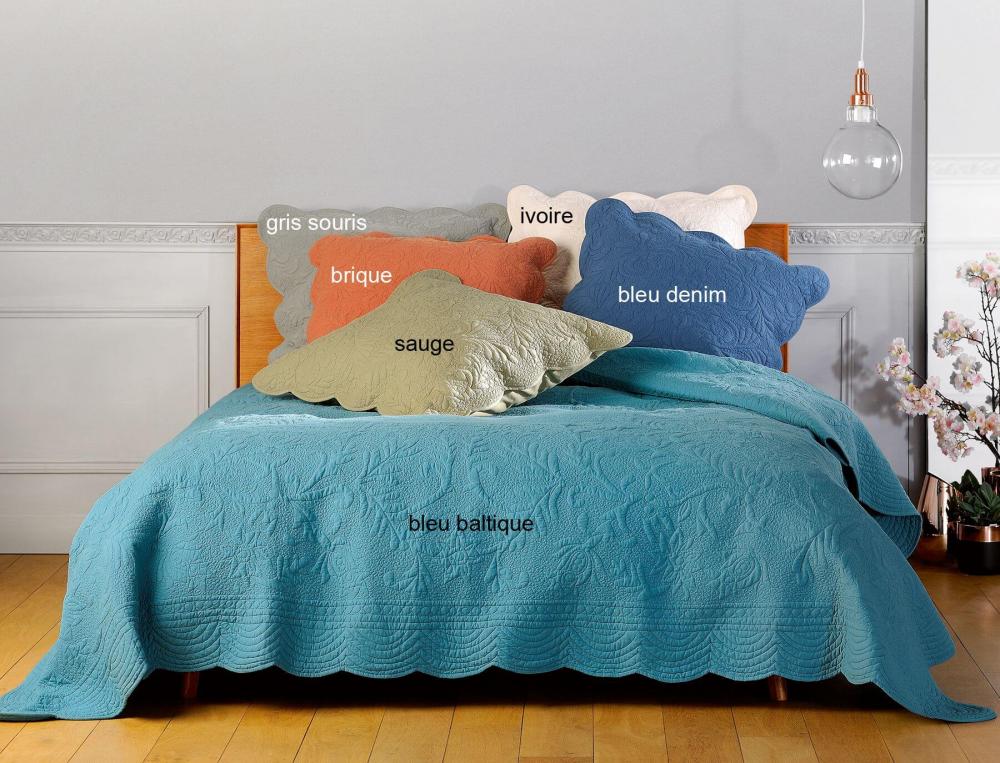 /fr/la-chambre/sur-le-lit/boutis/boutis-villa-toscane/