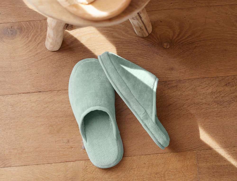 /fr/les-vetements-d-interieur/femme/etole-et-chausson/chaussons-de-bain-veloute/