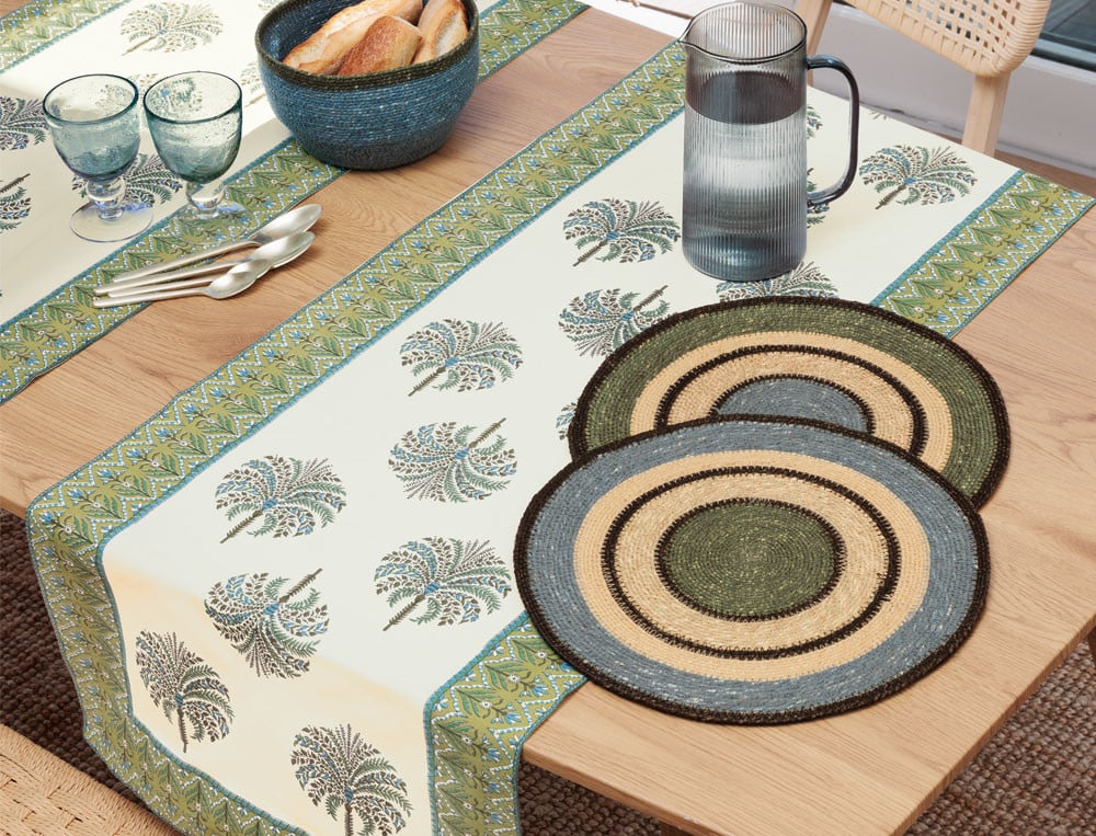 /fr/la-table/chemin-de-table/chemin-de-table-assouan/