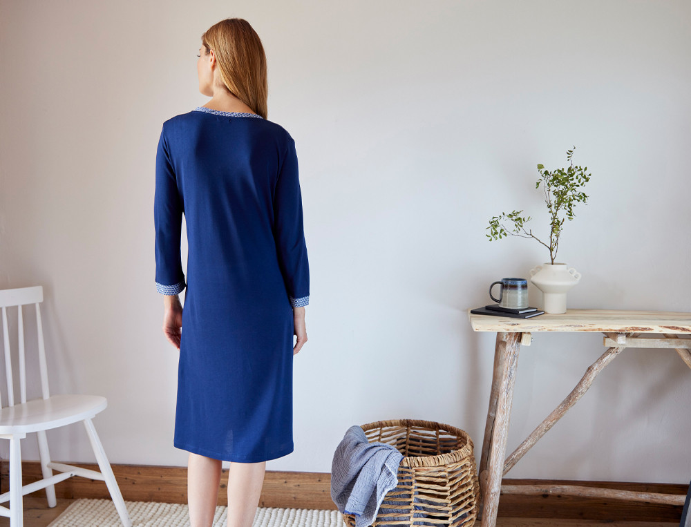 /fr/les-vetements-d-interieur/femme/chemise-de-nuit/chemise-de-nuit-bleu-de-minuit/
