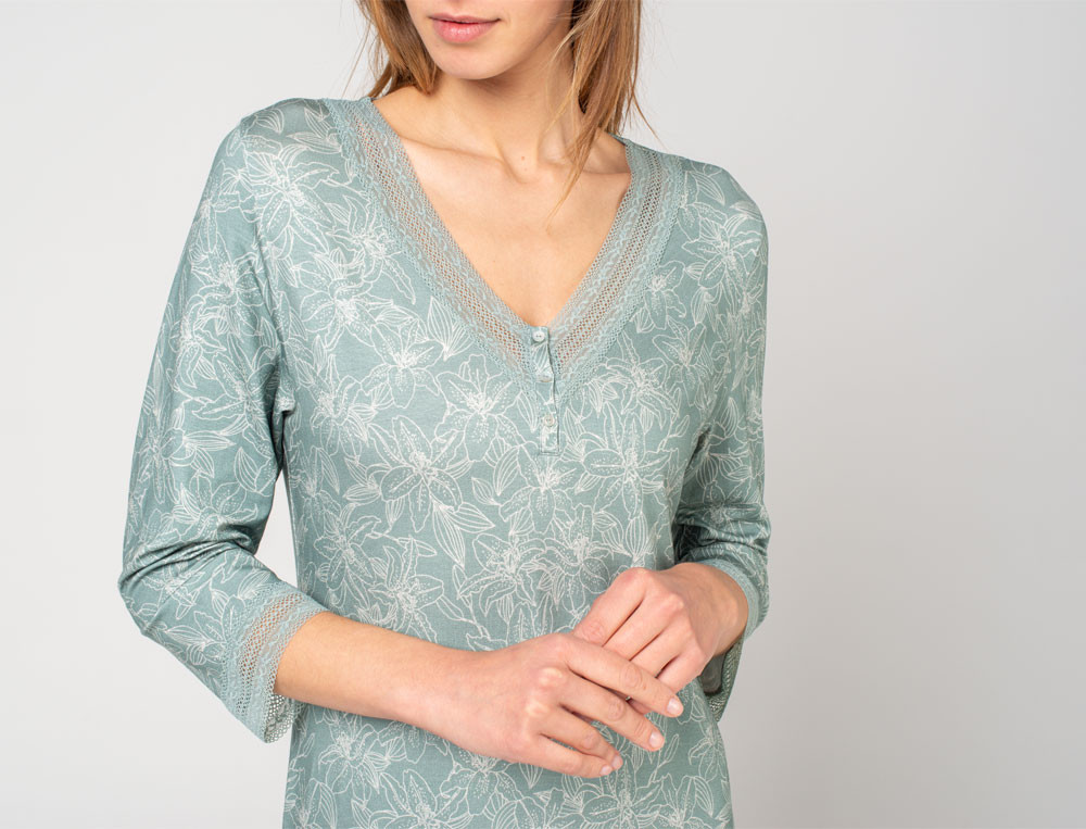 Chemise de nuit imprimé fleuri En nuance