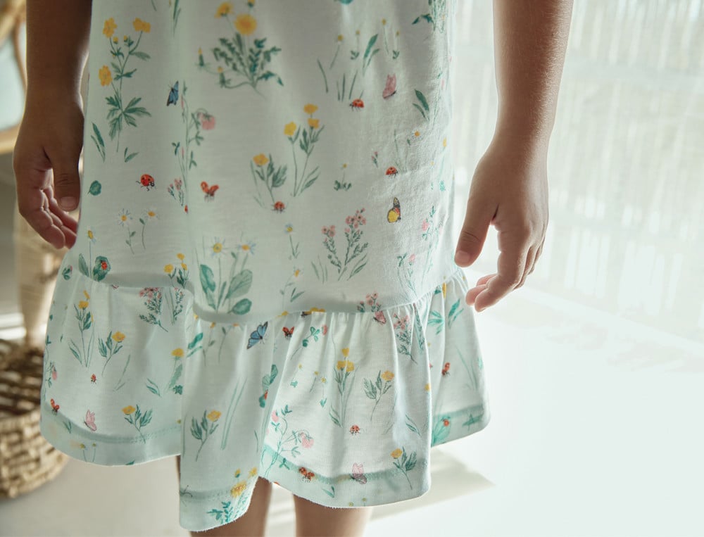 /fr/les-vetements-d-interieur/enfant-bebe/vetement-enfant/chemise-de-nuit-enfant-herbier-ronde-bucolique/
