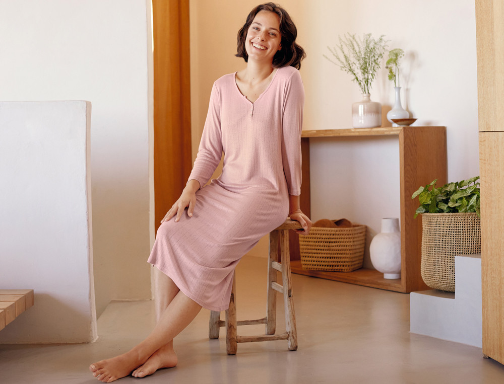 /fr/les-vetements-d-interieur/femme/chemise-de-nuit/chemise-de-nuit-femme-douce-reverie/