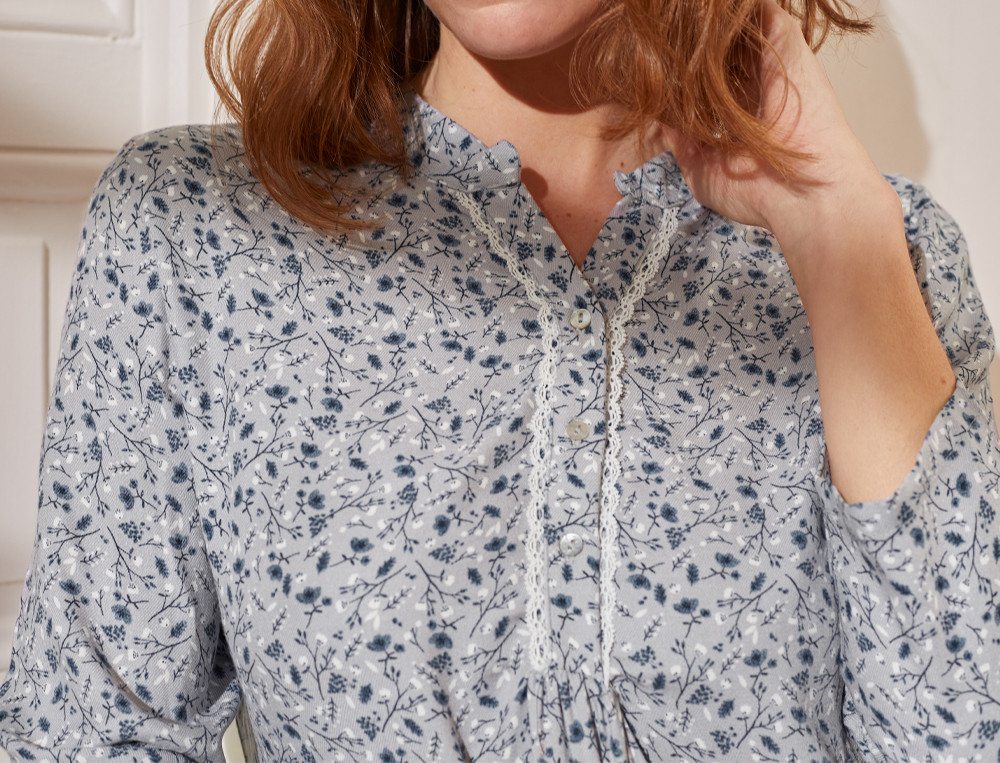 /fr/les-vetements-d-interieur/femme/chemise-de-nuit/chemise-de-nuit-souffle-d-encre/