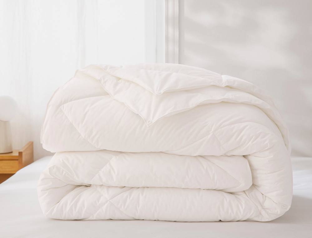 /fr/la-chambre/couettes/couettes-synthetiques/couette-4-saisons/