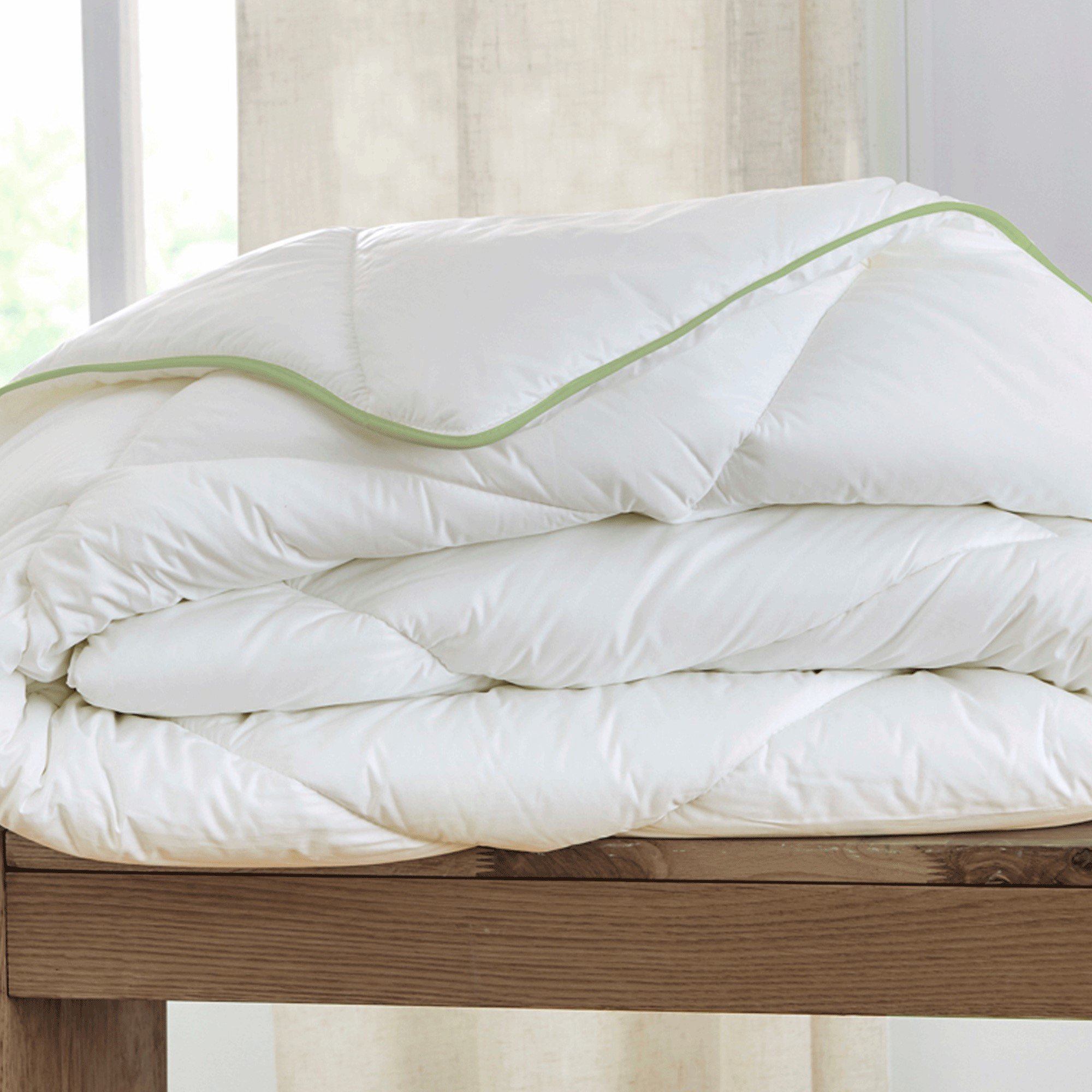 /fr/la-chambre/couettes/couettes-synthetiques/couette-confort-greenfirst/