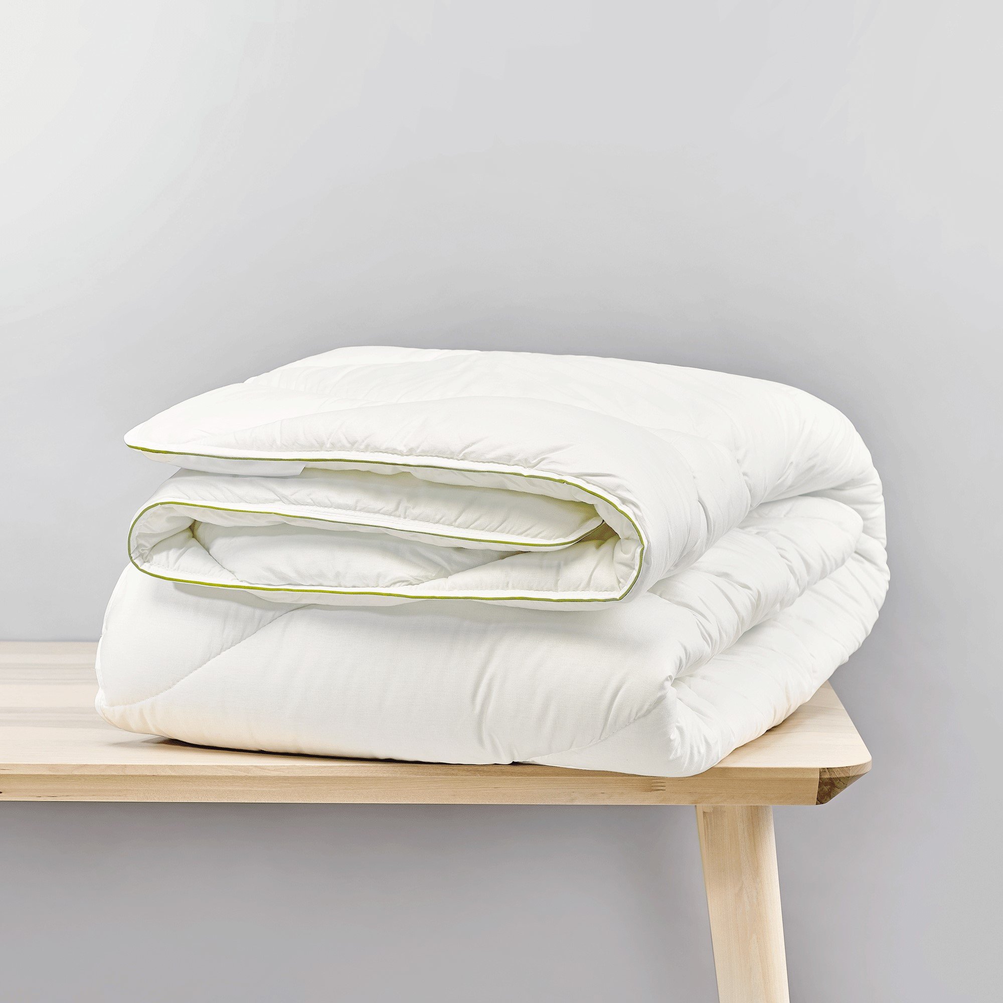 /fr/la-chambre/couettes/couettes-synthetiques/couette-ecoconfort/