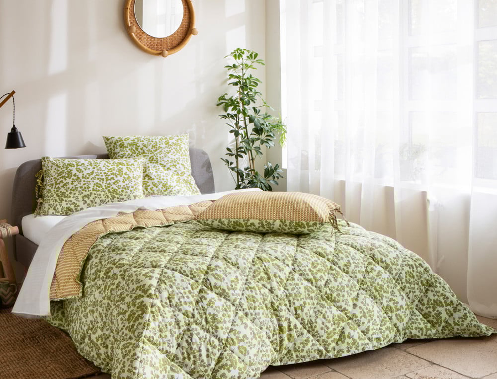 /fr/la-chambre/couettes/couettes-synthetiques/couette-hiver-tonnelle/