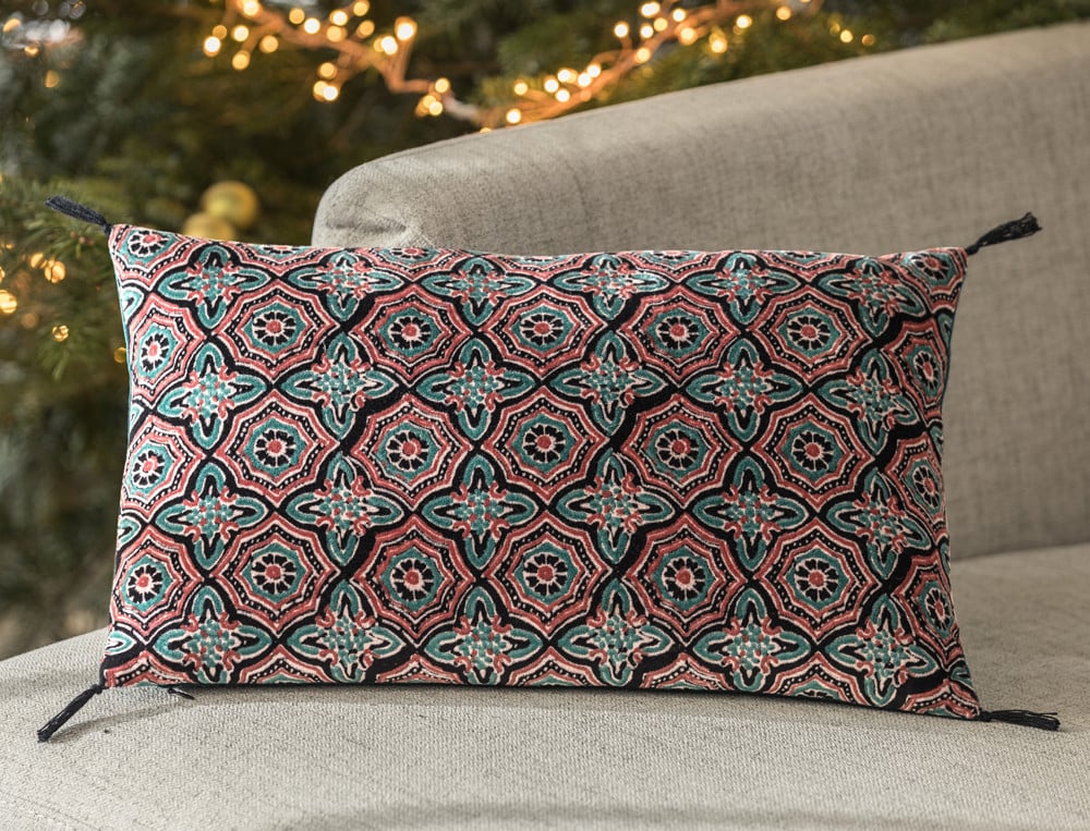 /fr/la-deco/coussins/coussin-bordeaux-instant-velours/
