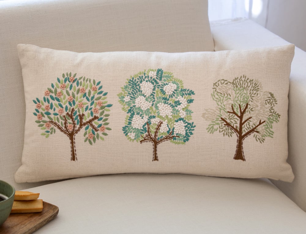 /fr/la-deco/coussins/coussin-brode-en-campagne/