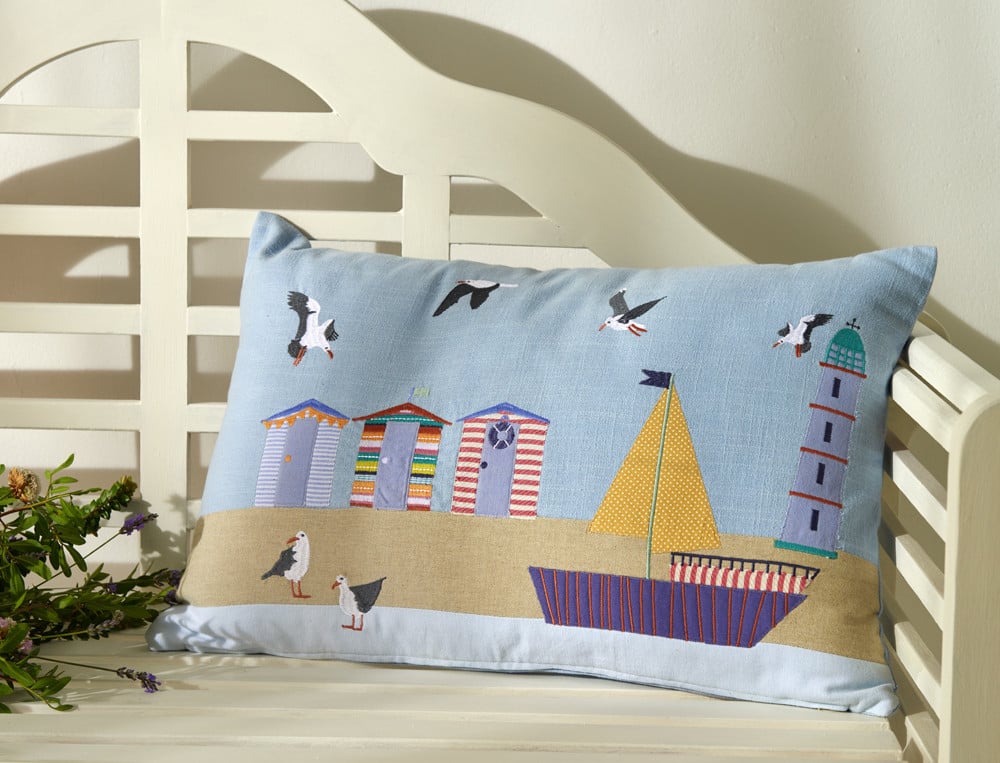 /fr/la-deco/coussins/coussin-cabines-de-plage/