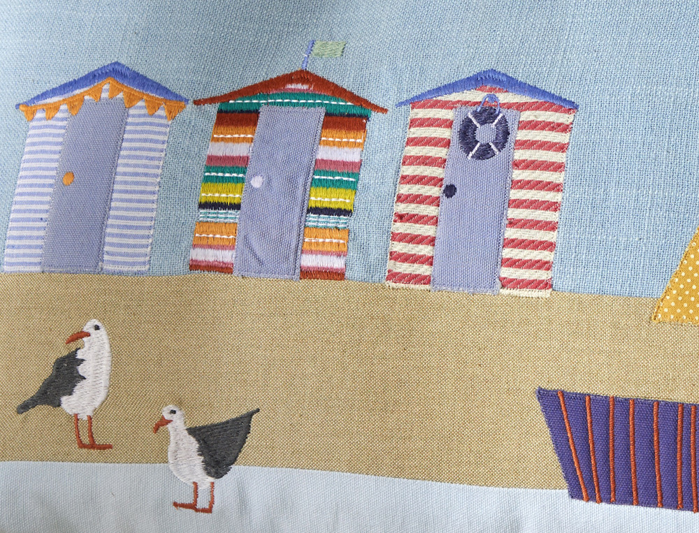 /fr/la-deco/coussins/coussin-cabines-de-plage/
