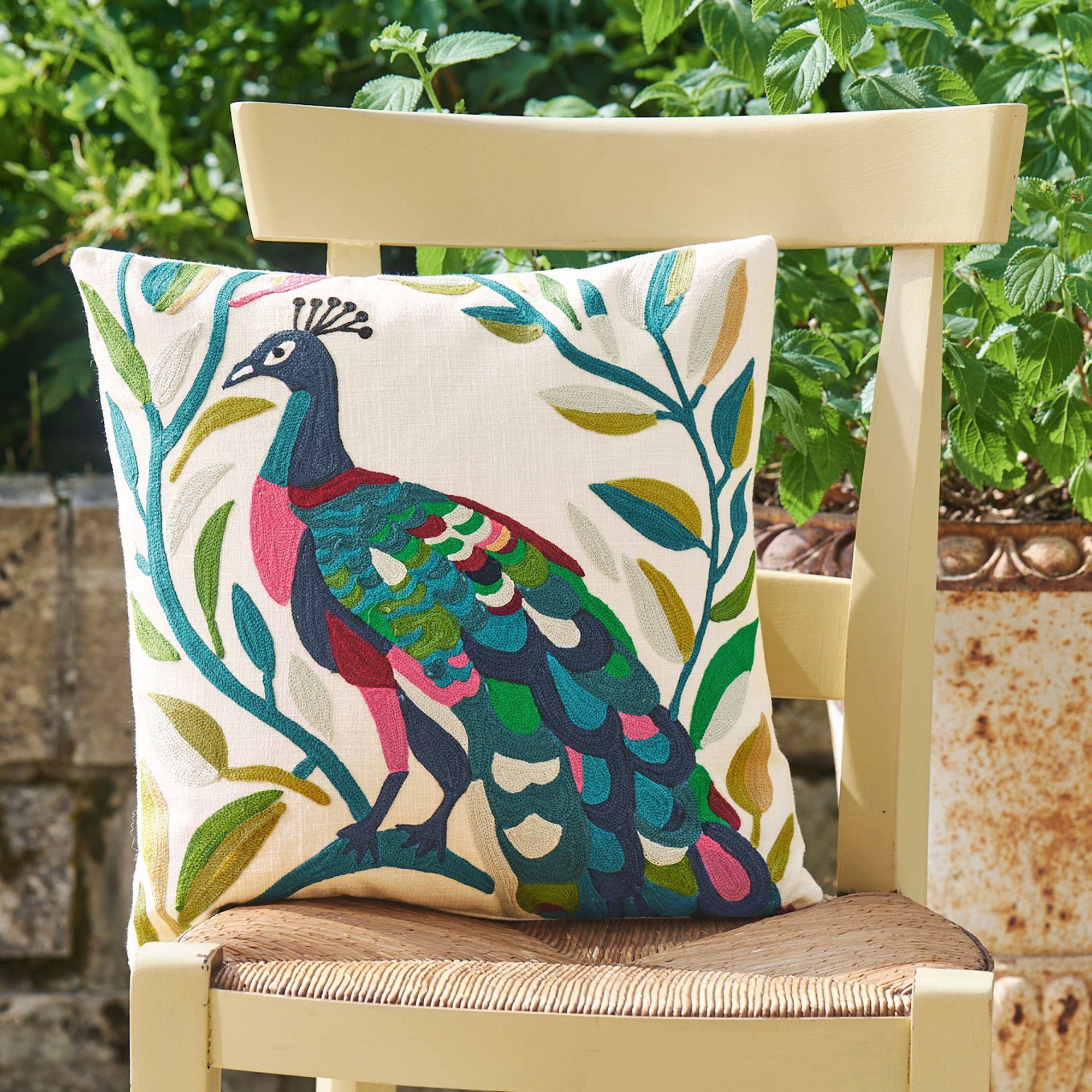 Coussin brodé Chef-d'œuvre Broderie guidée main