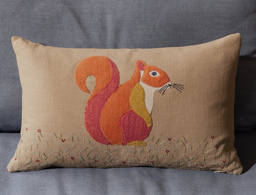 /fr/la-deco/coussins/coussin-ecureuil-relais-des-vosges/