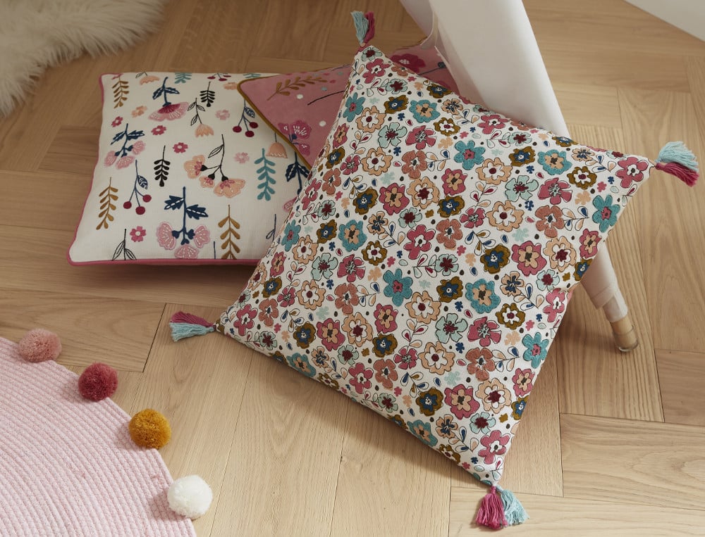 /fr/la-deco/coussins/coussin-fleurs-foret-enchantee/
