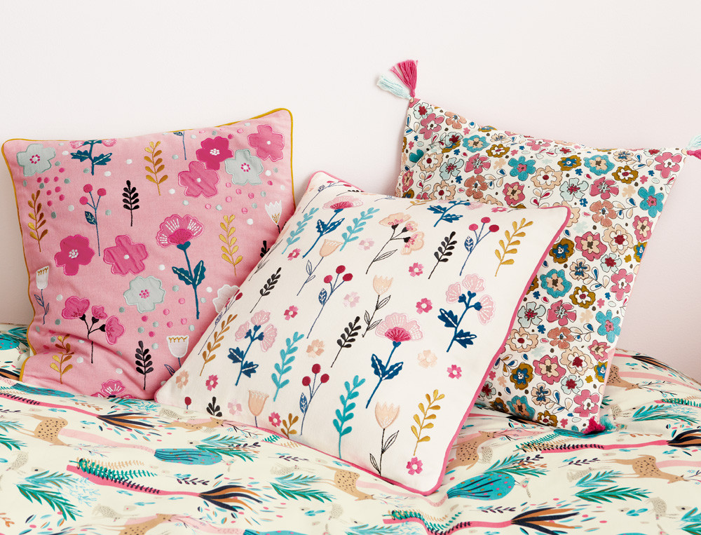 /fr/la-deco/coussins/coussin-fleurs-foret-enchantee/