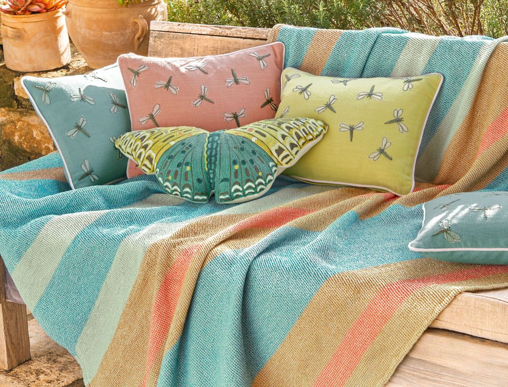 /fr/la-deco/coussins/coussin-papillon-un-air-d-ete/