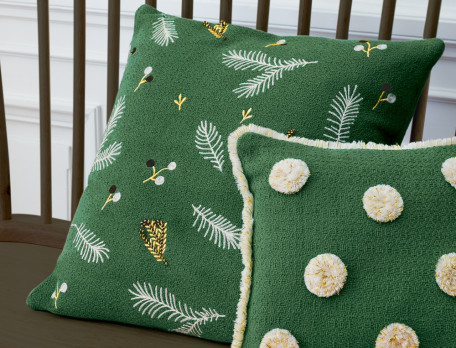 Coussin plumes brodées Joyeux Noël