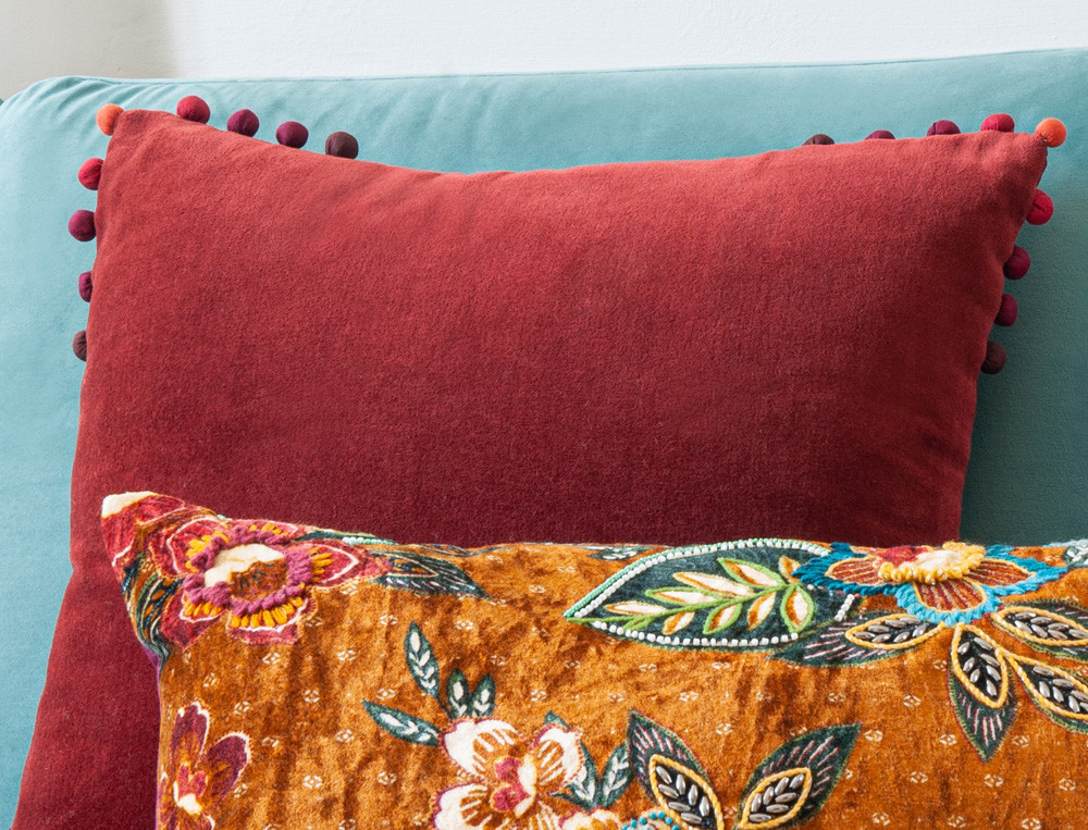 /fr/la-deco/coussins/coussin-pompons-contes-persans/