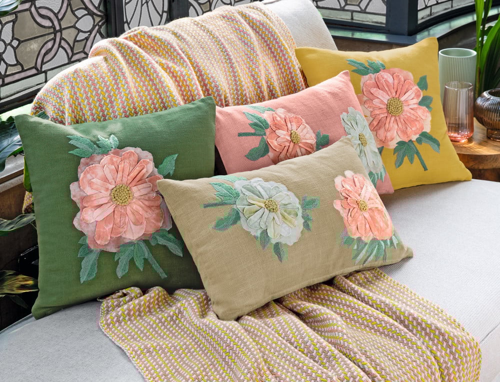 /fr/la-deco/coussins/coussin-rectangulaire-valse-des-fleurs/