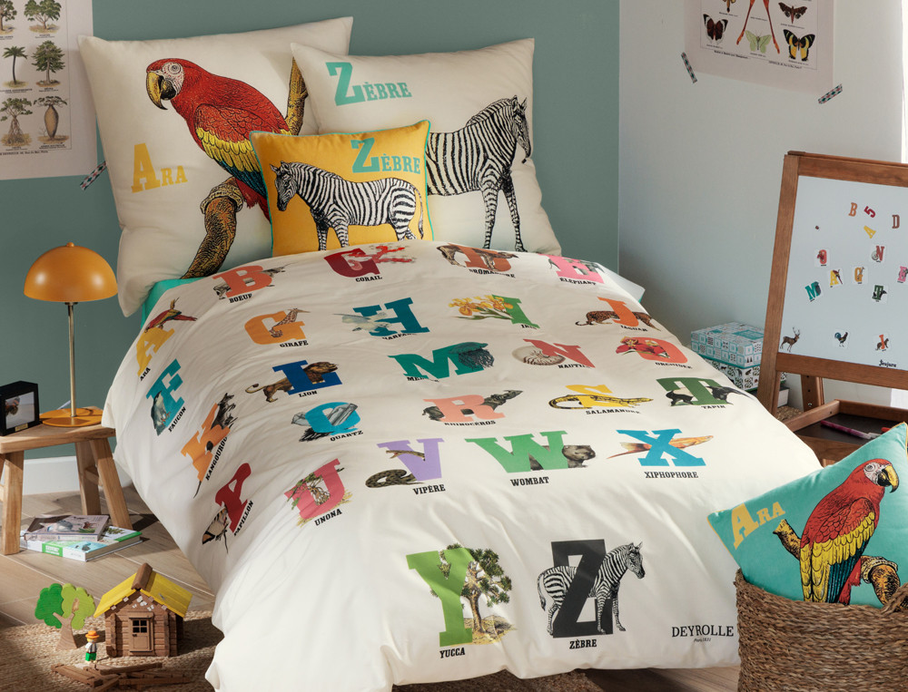 /fr/la-deco/chambre-d-enfant/coussin-zebre-deyrolle/