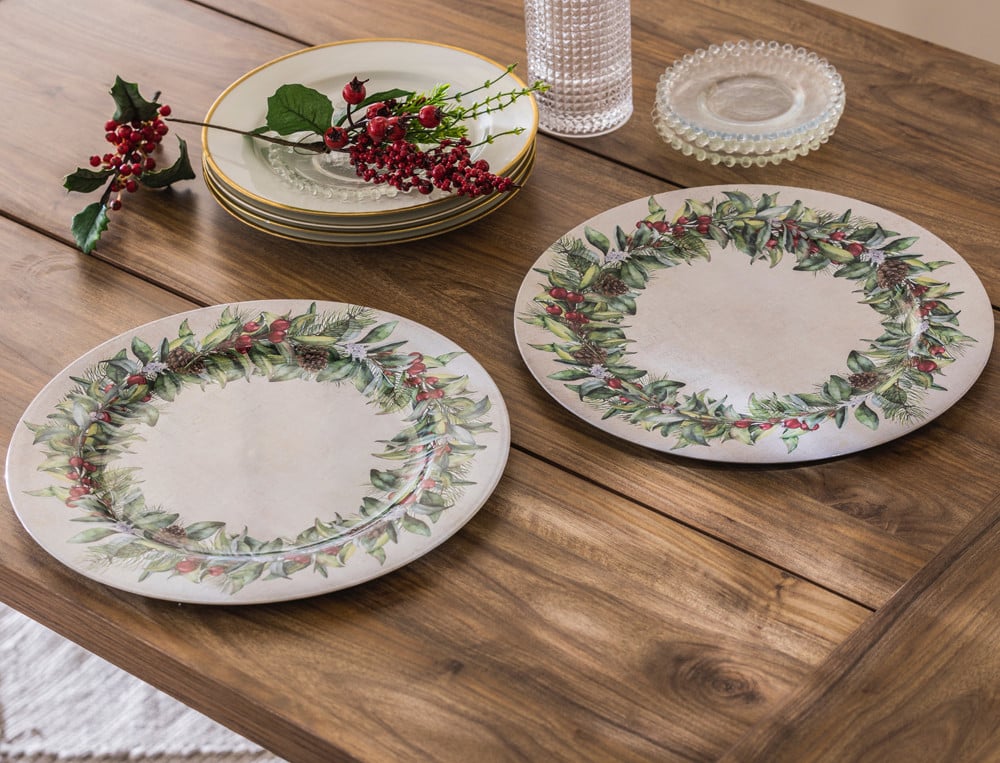 /fr/la-table/deco-de-table/dessous-d-assiette-sous-le-gui/