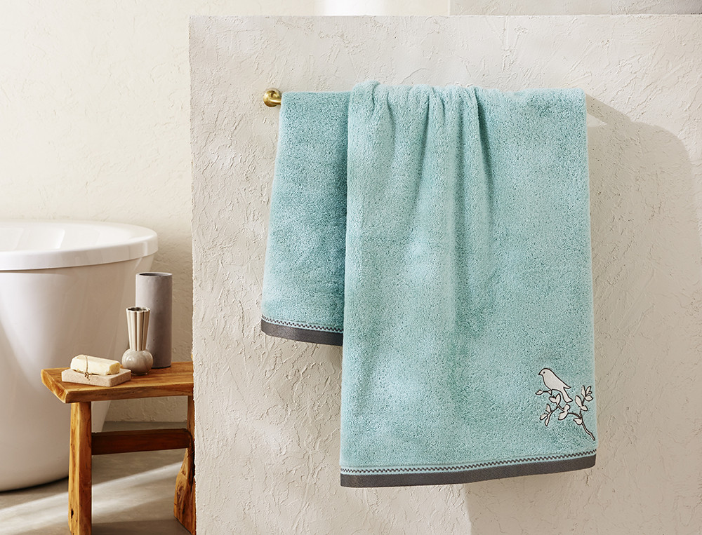 /fr/la-salle-de-bain/linge-de-toilette/linge-de-toilette-fantaisie/linge-de-toilette-jacquard-dans-les-nuages/