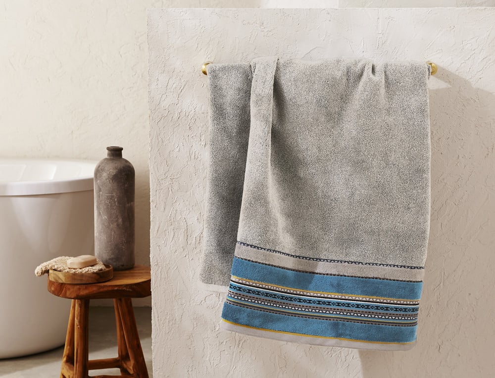 /fr/la-salle-de-bain/drap-de-bain/drap-de-bain-jacquard-bleu-de-paon/