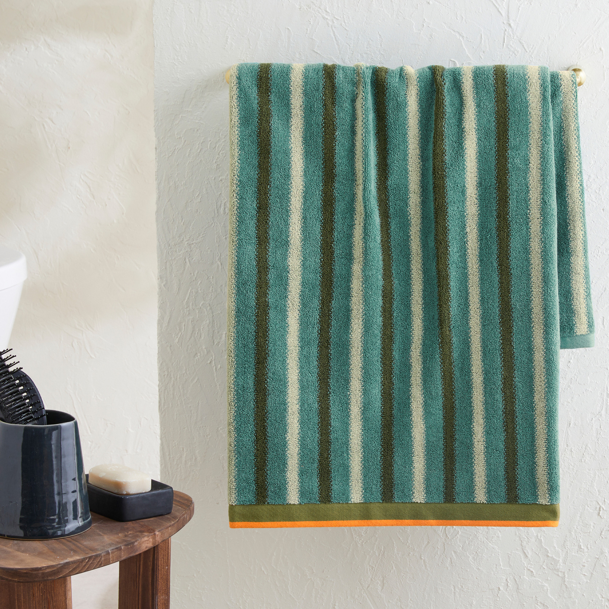 /fr/la-salle-de-bain/drap-de-bain/drap-de-bain-rayures-jacquard-breda/