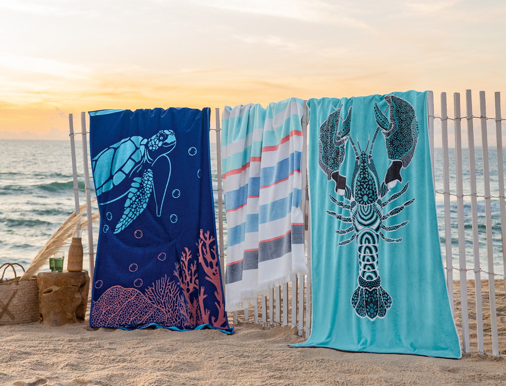 /fr/la-deco/plein-air/draps-de-plage/drap-de-plage-tortue-carte-postale/