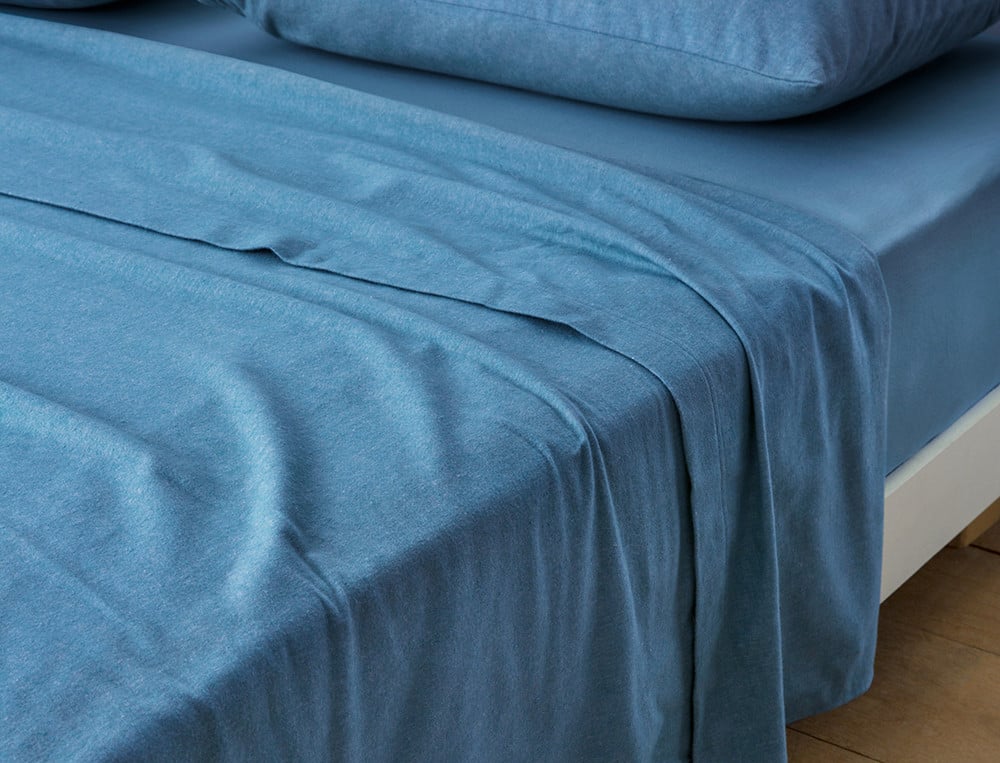 /fr/la-chambre/linge-de-lit/drap/drap-flanelle-tisse-teint/