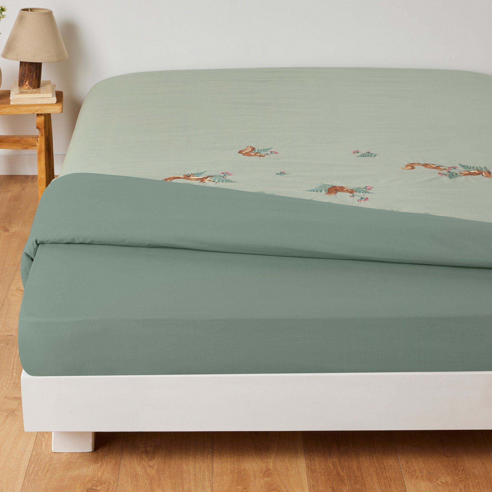 /fr/la-chambre/linge-de-lit/drap-housse/drap-housse-les-ecureuils/