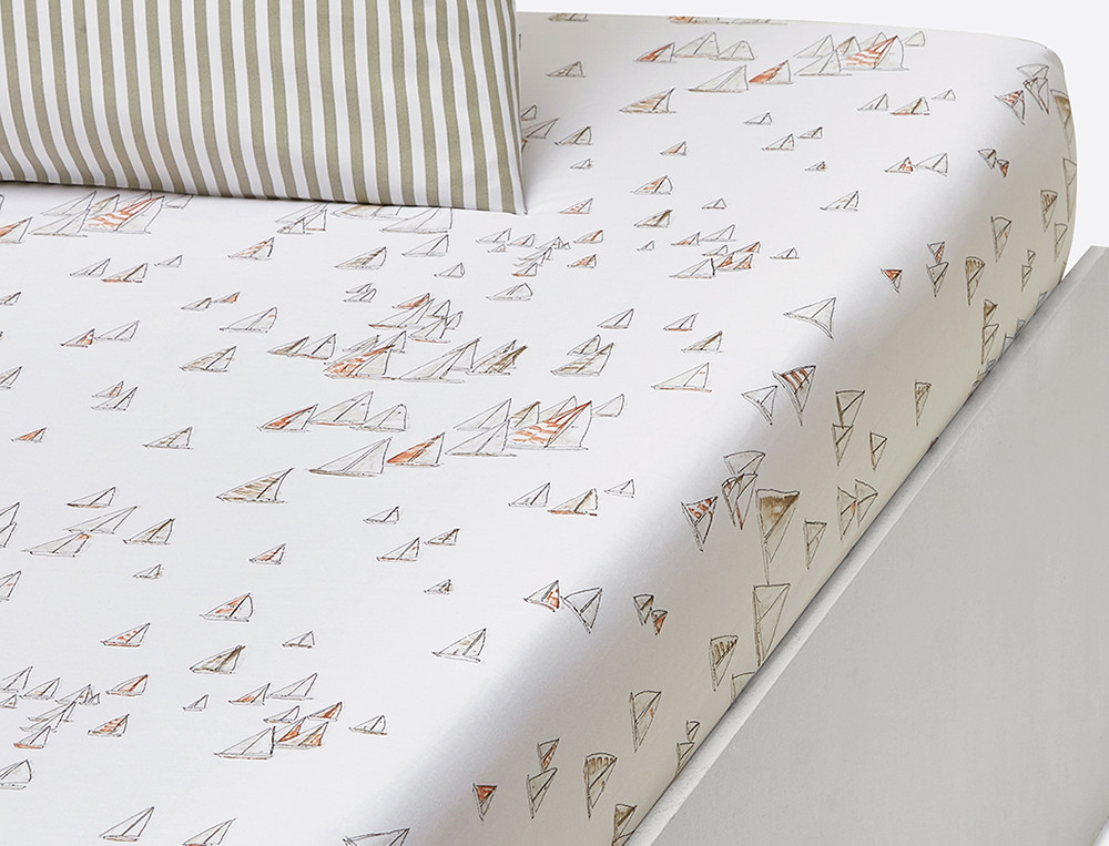 Drap housse percale ivoire imprimé voiliers beige mandarine bonnet 35 cm Oléron