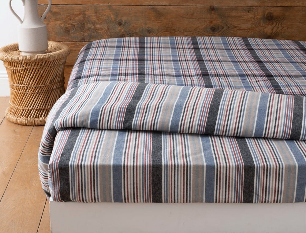 /fr/la-chambre/linge-de-lit/drap-housse/drap-housse-reveil-alpin/