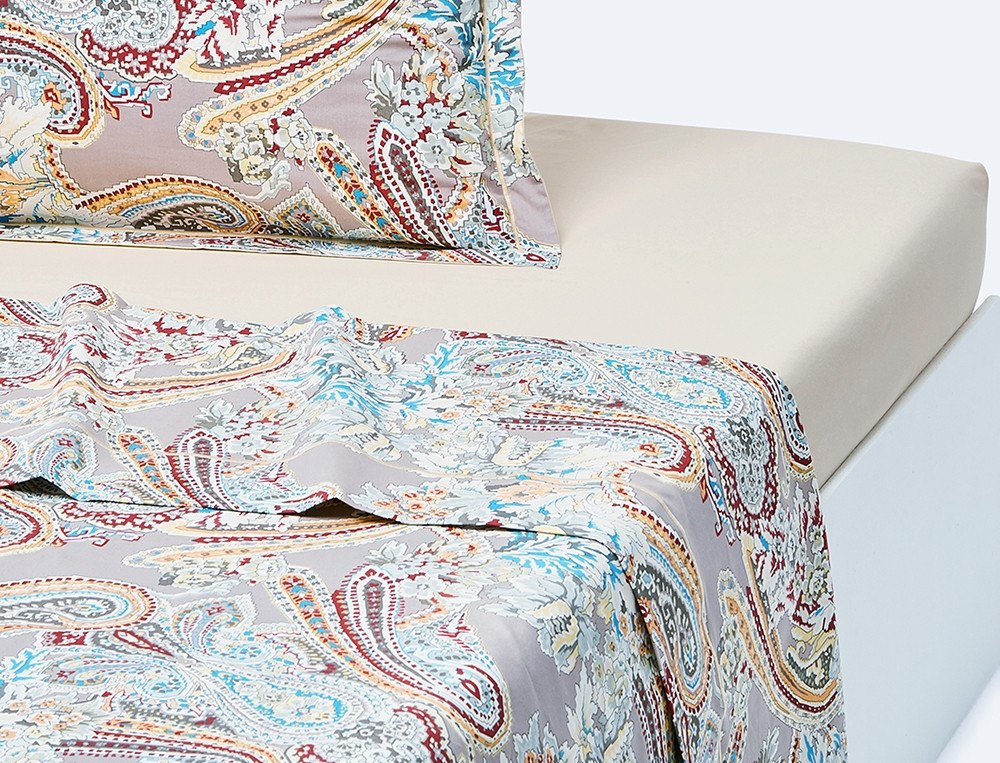 Drap satin imprimé cachemire finition bourdon L'Orientale
