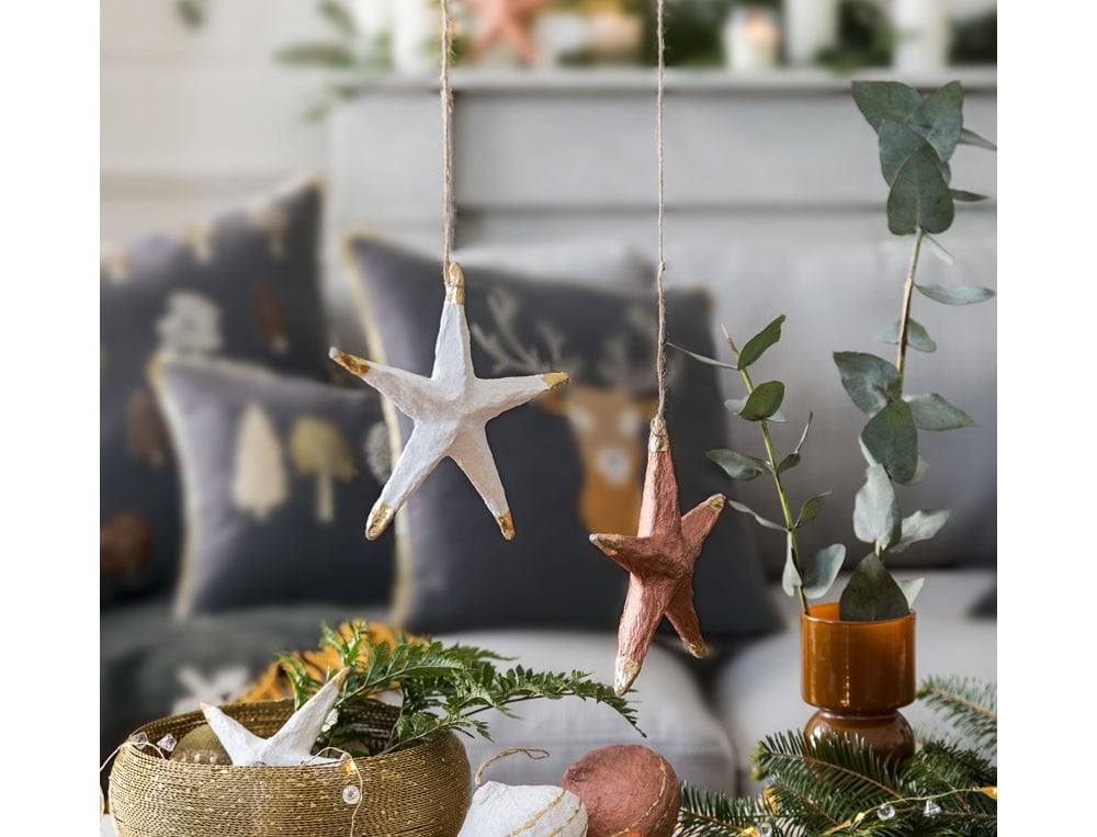 /fr/la-deco/noel/etoile-a-suspendre-poeme-hivernal/