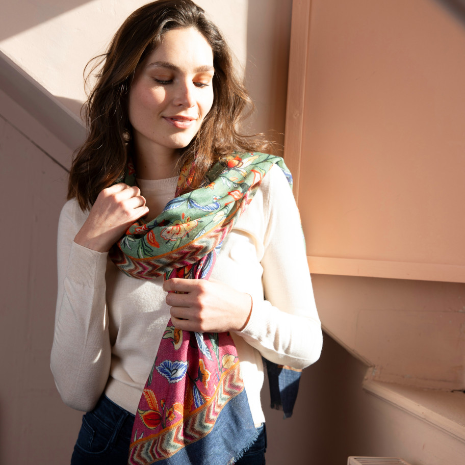 Scarf Cachemire Bompard Femme Afrodite Galeries Lafayette Echarpe