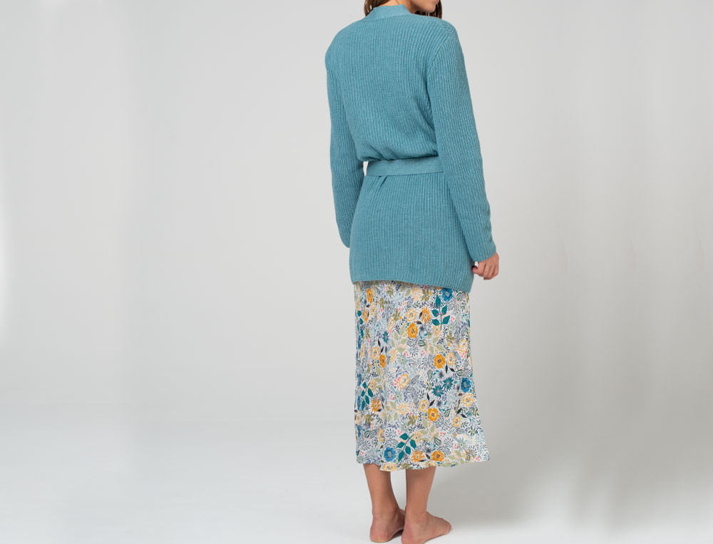 /fr/les-vetements-d-interieur/femme/cache-coeur-veste/gilet-fleurs-de-tiare/
