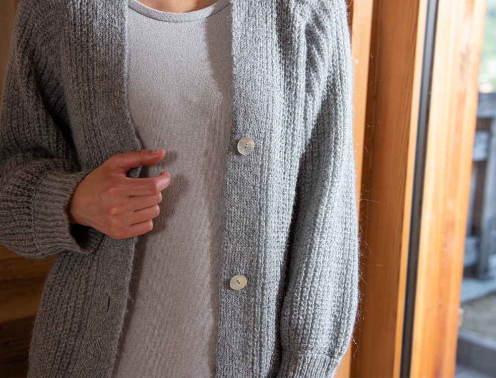 Gilet en maille gris Sur un nuage