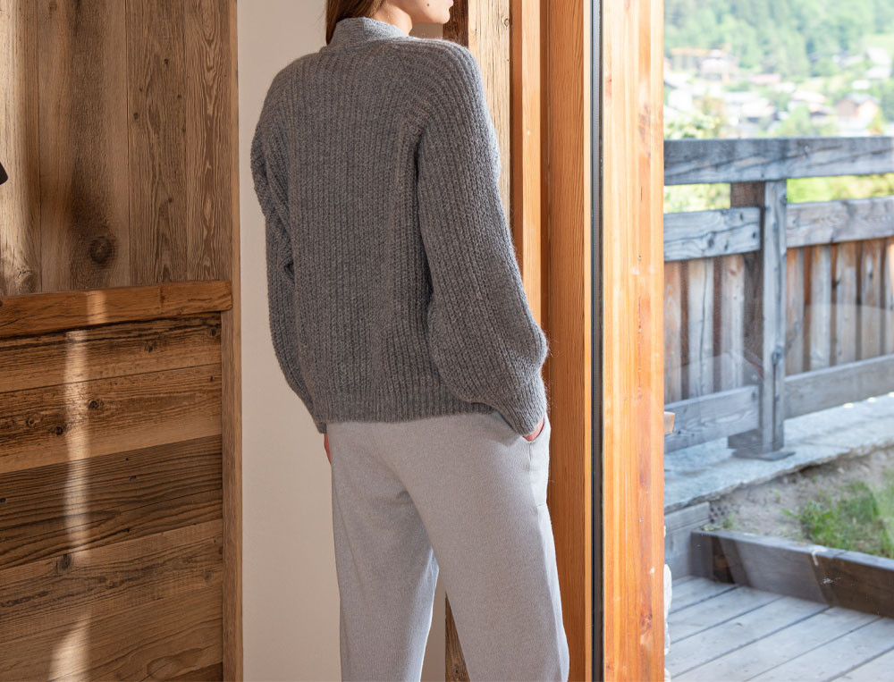 /fr/les-vetements-d-interieur/femme/cache-coeur-veste/gilet-gris-sur-un-nuage/