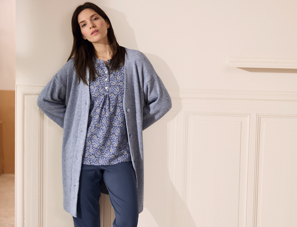 /fr/les-vetements-d-interieur/femme/cache-coeur-veste/gilet-jardin-du-palais/